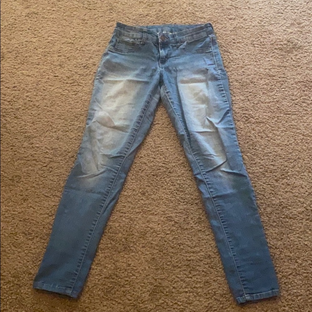 Light wash jeggings